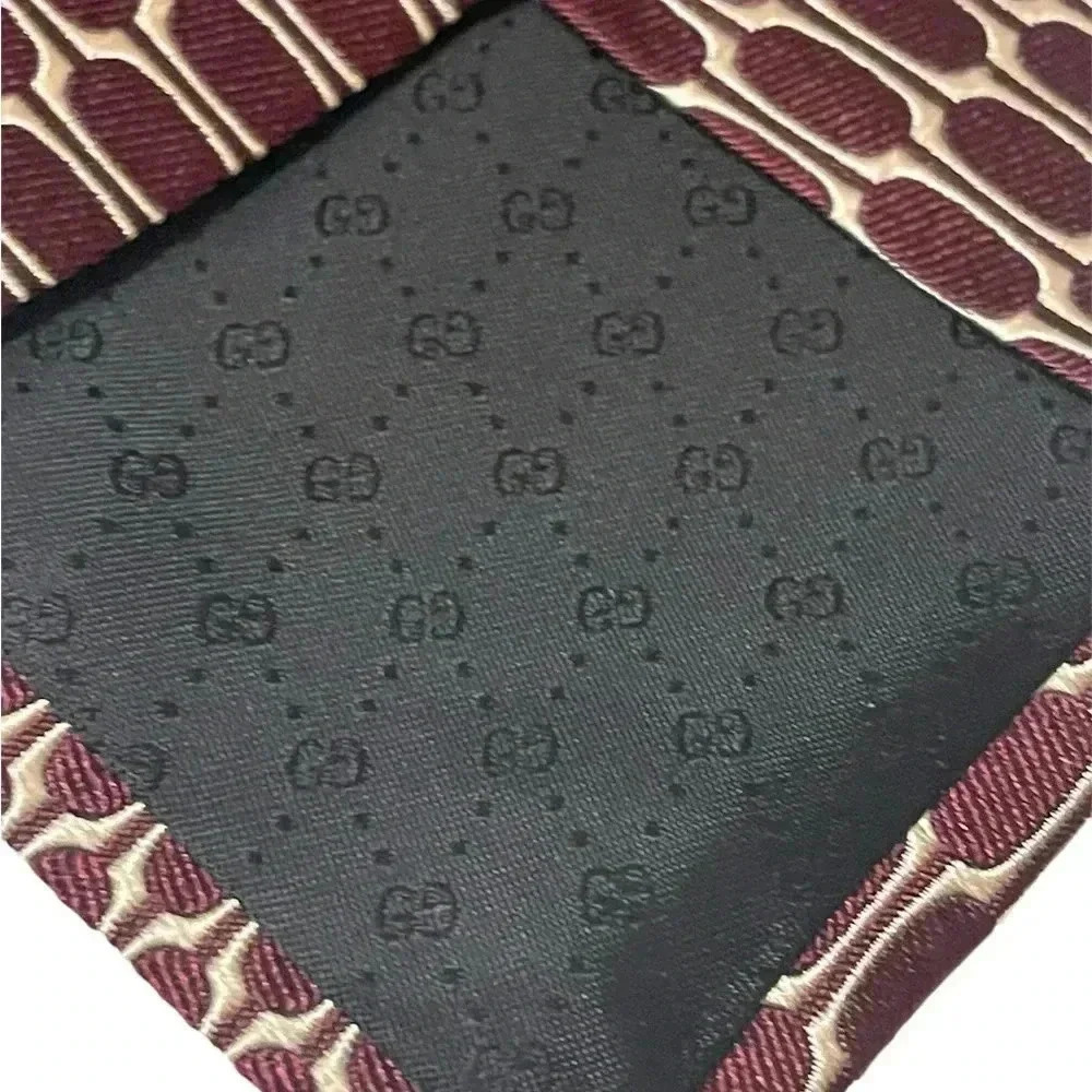 Gucci silk horsbit design tie in new conditions - Picture 7 of 8
